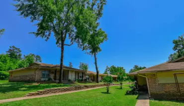 5 of 9 Country Square Apartment for rent in Lone Star, TX