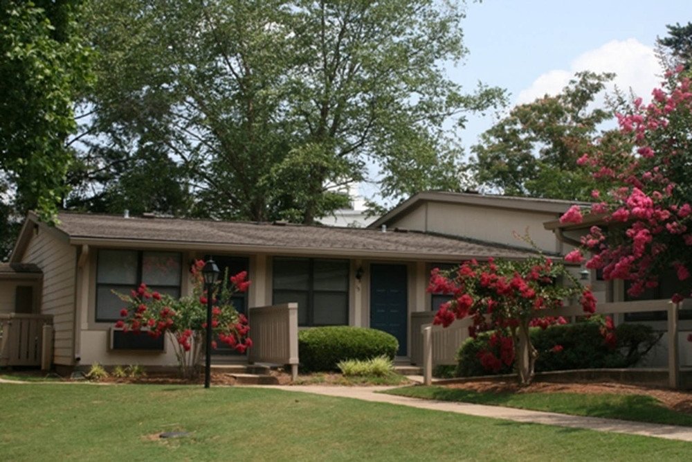 Ashgrove Apartments 7701 Hogans Run Louisville, KY