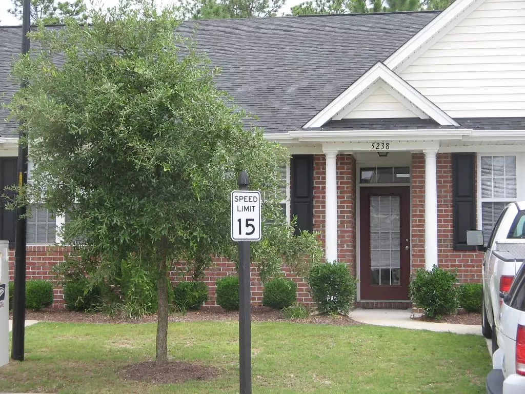 One Story Townhome In Carlton Place House for rent in Wilmington, NC