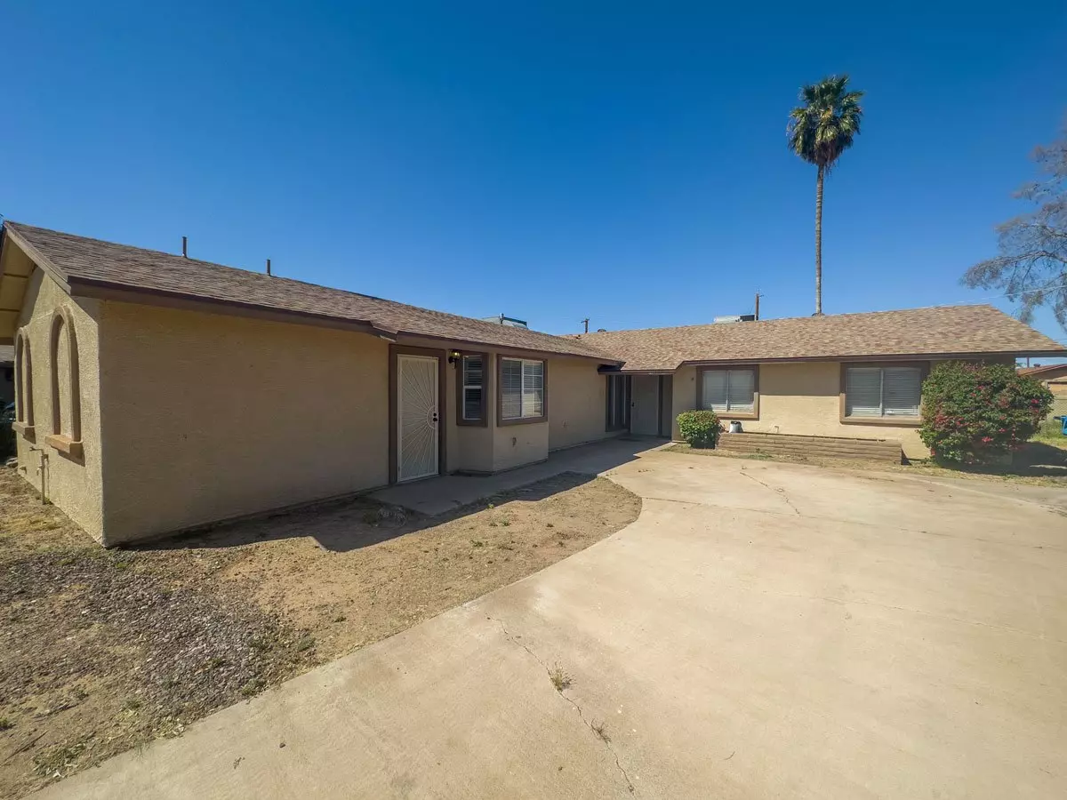 5 Beds, 4 Baths, No Hoa, Spacious - See Floorplan! House for rent in Phoenix, AZ