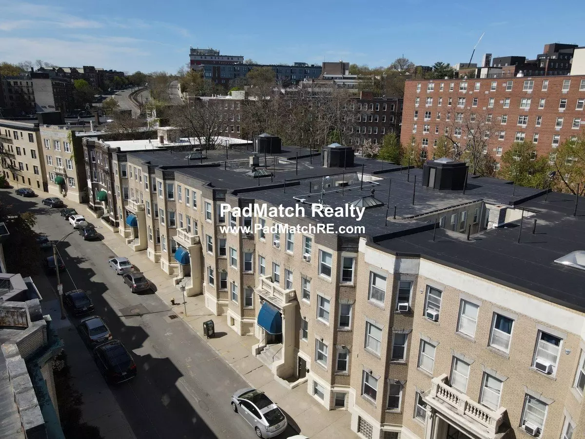 2 of 2 95 Gordon St. Apartment for rent in Brighton, MA