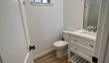 5 of 10 Cramer Apartment for rent in Carpinteria, CA