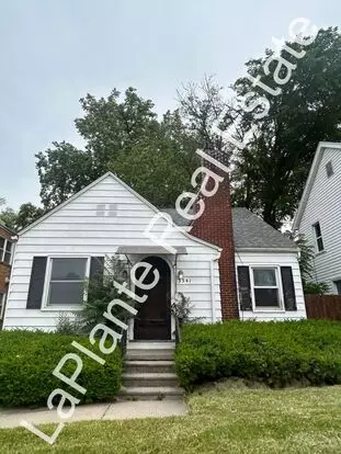 Welcome To 3341 Douglas Road – A Comfortable 2-bedroom Home With Basement In Toledo! Apartment for rent in Toledo, OH