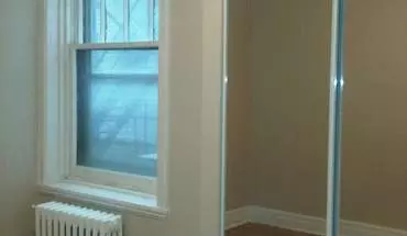 3 of 21 4720-4722 Queen Mary Apartment for rent in Montreal, QC