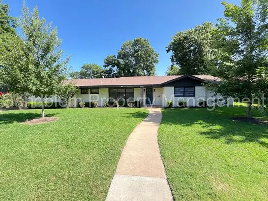For Lease | Mid-town Tulsa | Available Now! Apartment for rent in Tulsa, OK