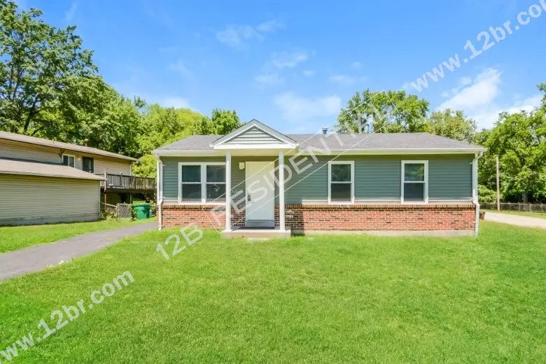 Amazing 3-bed 1-bath Home In Ferguson With Large Unfinished Basement House for rent in St Louis, MO