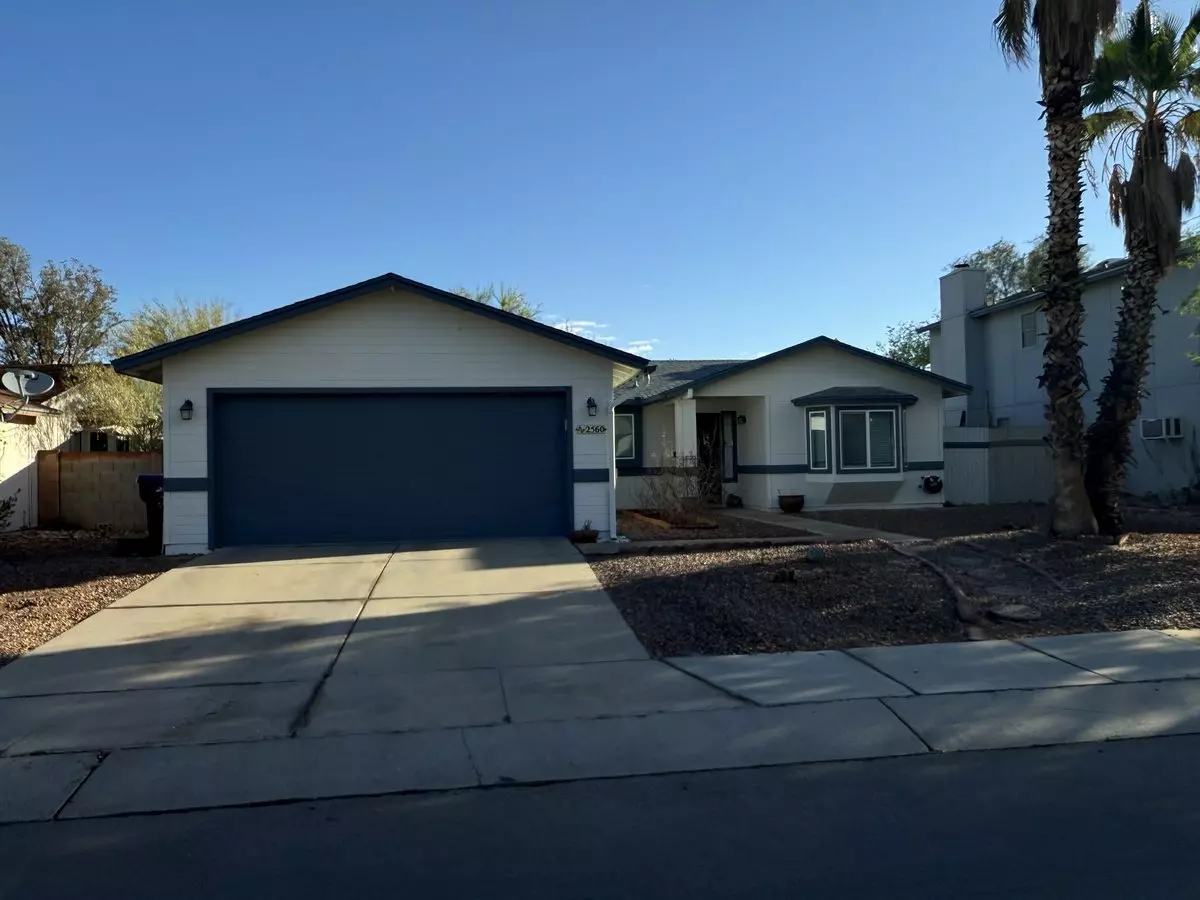 Cute As A Button! Community With A Pool And A Park! House for rent in Tucson, AZ