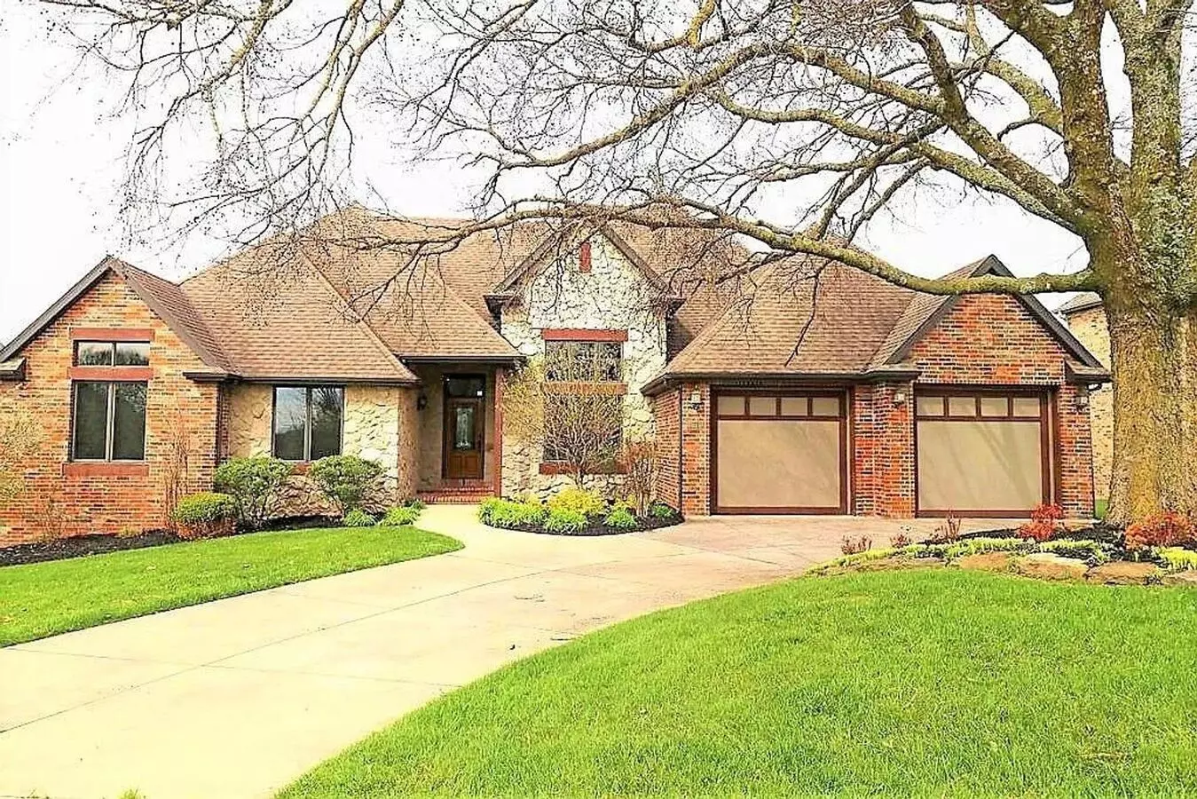 Gorgeous Home Located On Rivercut Golf Course! House for rent in Springfield, MO