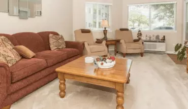 2 of 13 Creekside Oaks Apartment for rent in Folsom, CA