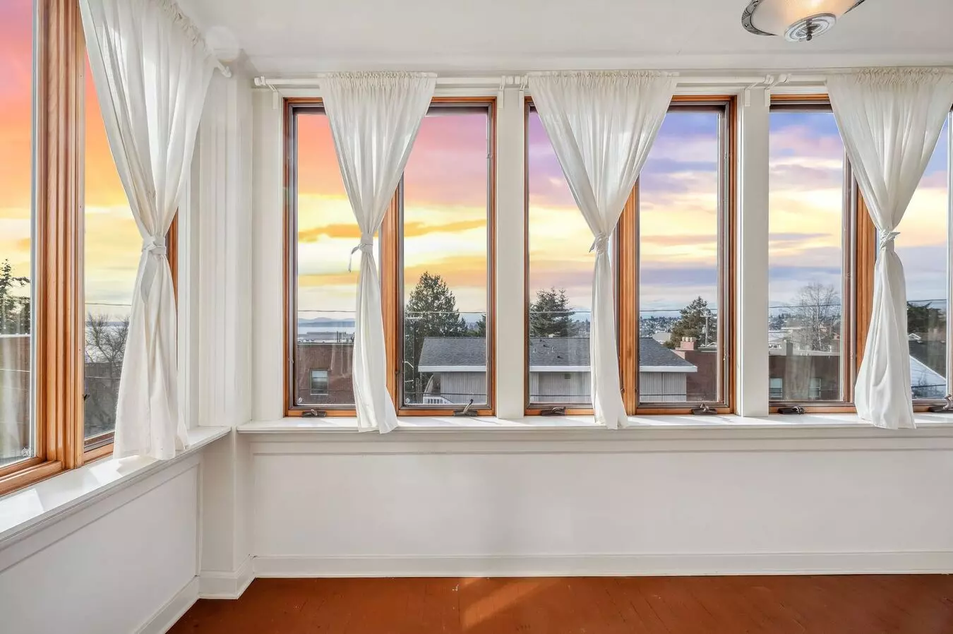Llennodo Apartments Llc Apartment for rent in Seattle, WA