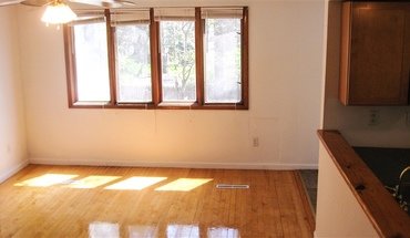 3 of 7 615 W Kirby Townhouse for rent in Champaign, IL