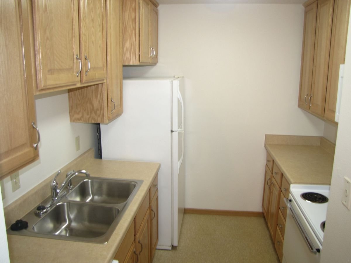 Old West Apartments 213 Deadwood St Fort Pierre, SD