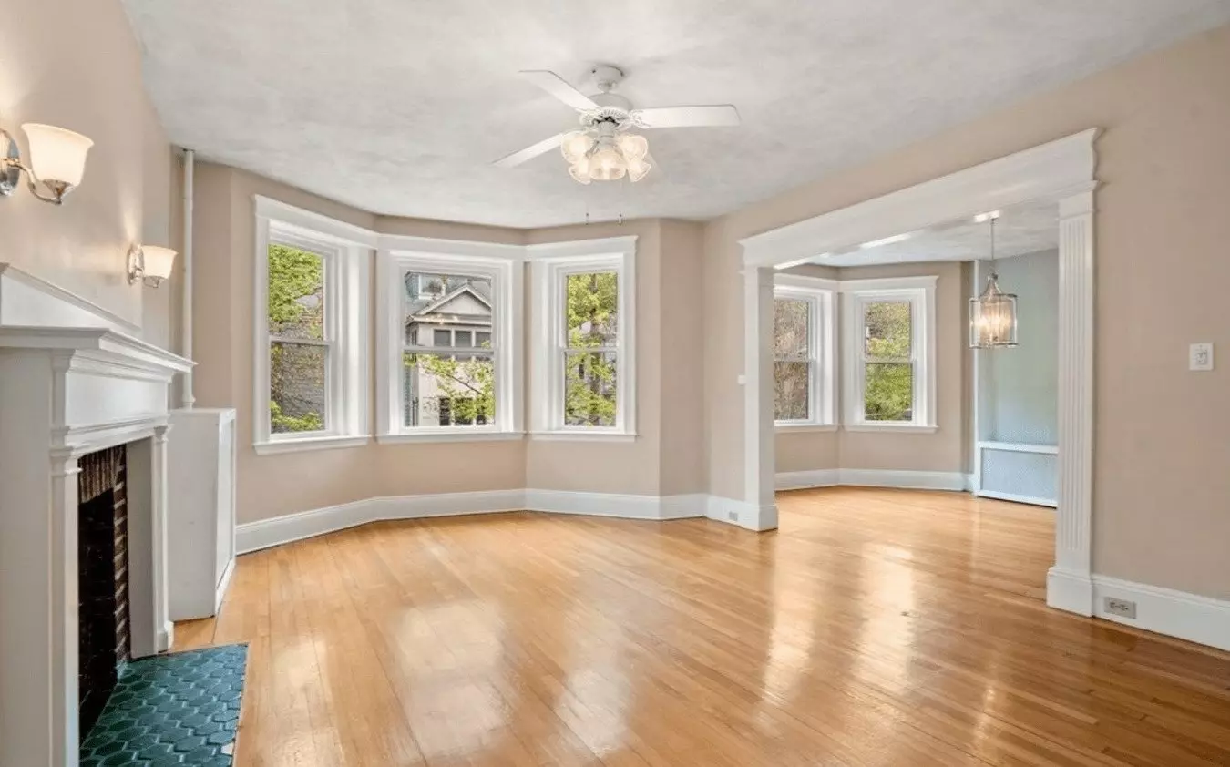 Gorgeous 3 Bedroom Unit In Brookline! Apartment for rent in Brookline, MA