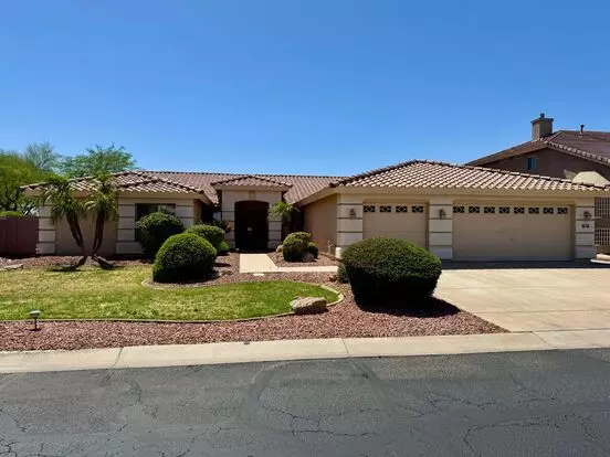 Grand 5 Bedroom, 3.5 Bathroom Home In Litchfield Park Apartment for rent in Litchfield Par, AZ