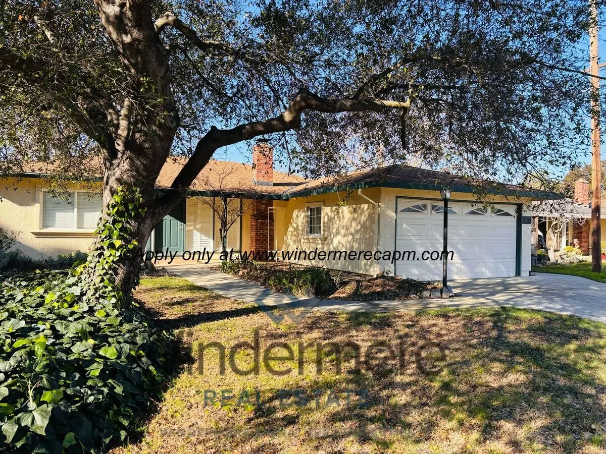 Charming 2 Bedroom With Huge Yard In Beautiful Arden Arcade! House for rent in Sacramento, CA