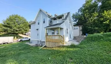 5 of 21 Pershing Avenue Apartment for rent in Davenport, IA