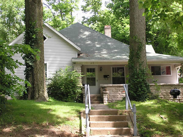 315 E 11th St House for rent in Bloomington, IN