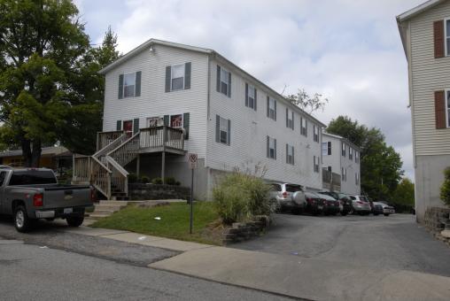 1323 N Washington St House for rent in Bloomington, IN