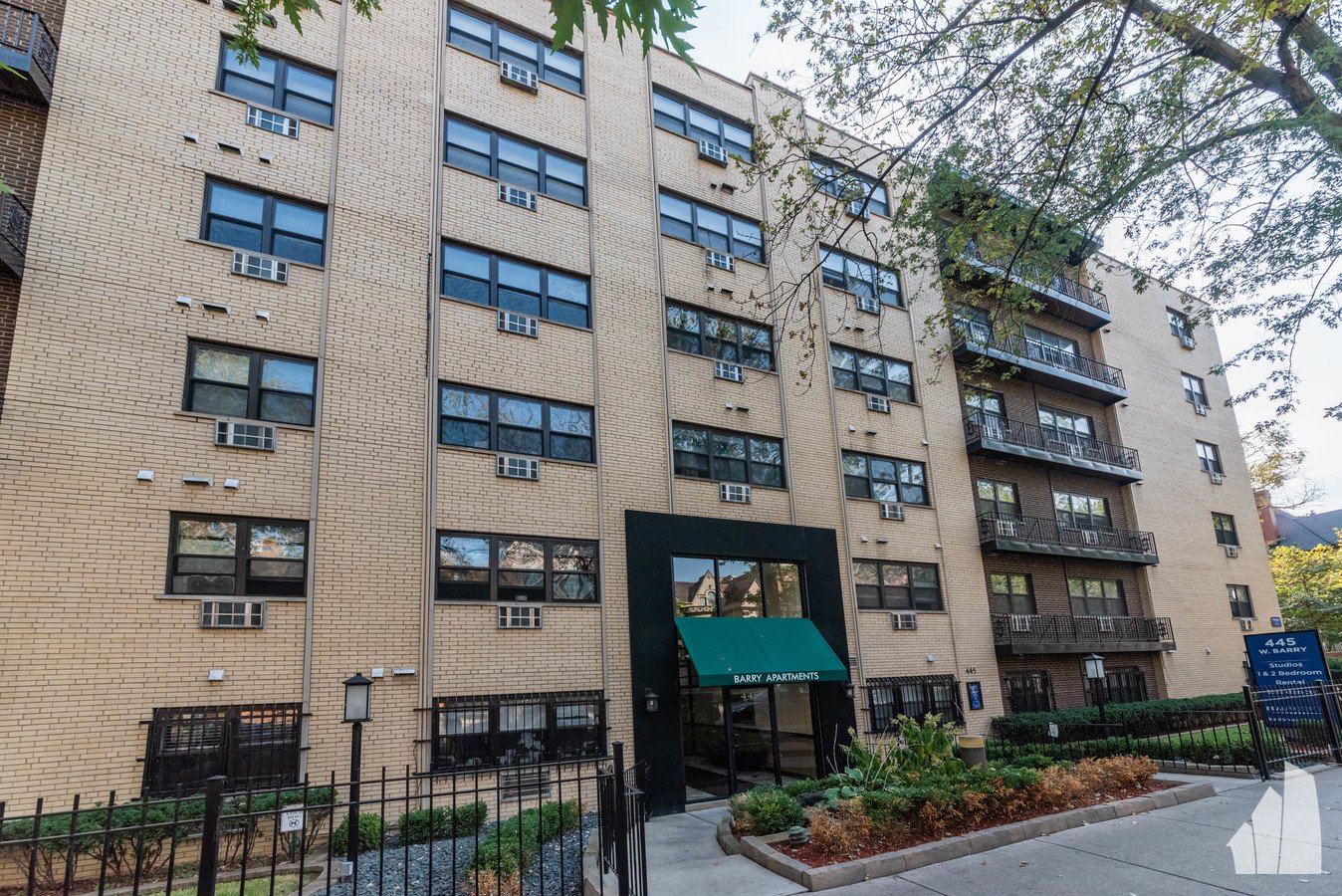 445 W Barry Ave Chicago, IL Apartment for Rent Rentable
