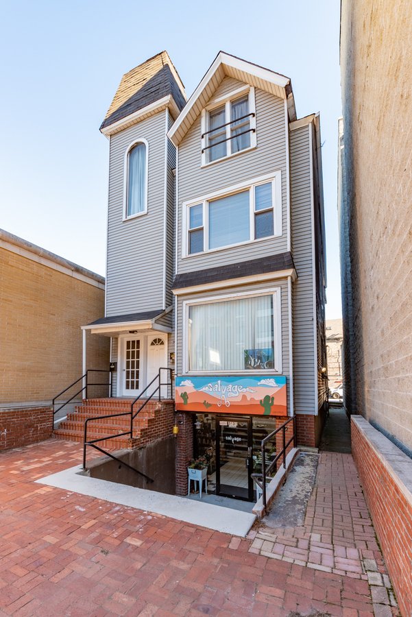 2631 N Halsted Chicago, IL Apartment for Rent Rentable