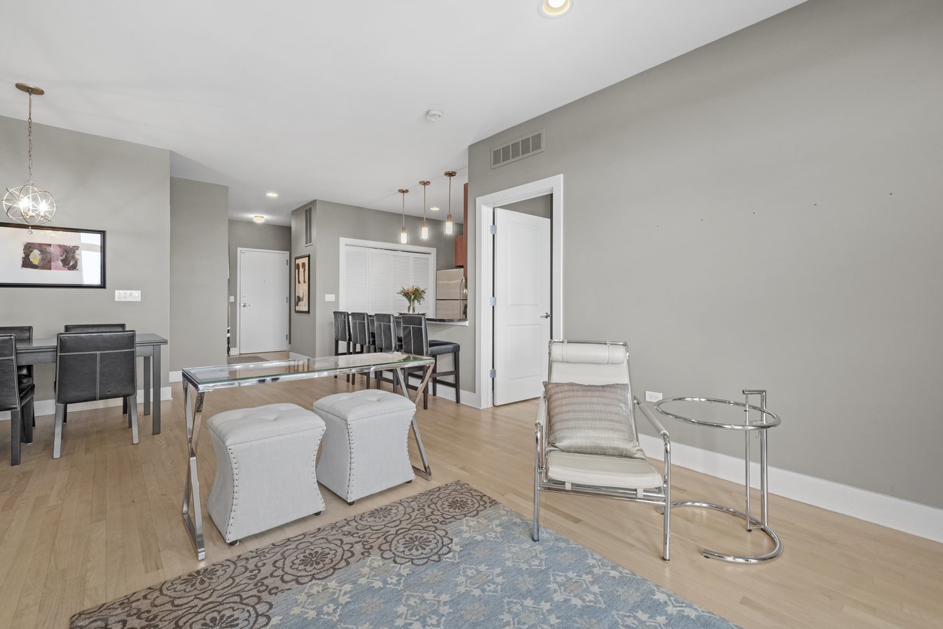 2740 W Armitage Chicago, IL Apartment for Rent Rentable