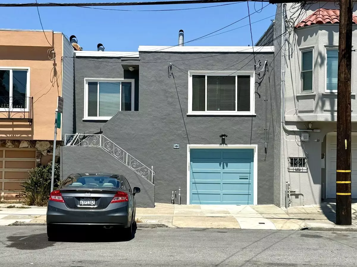 Two Bedroom Home For Rent With Large Private Yard And Oversized Attached Garage! House for rent in San Francisco, CA