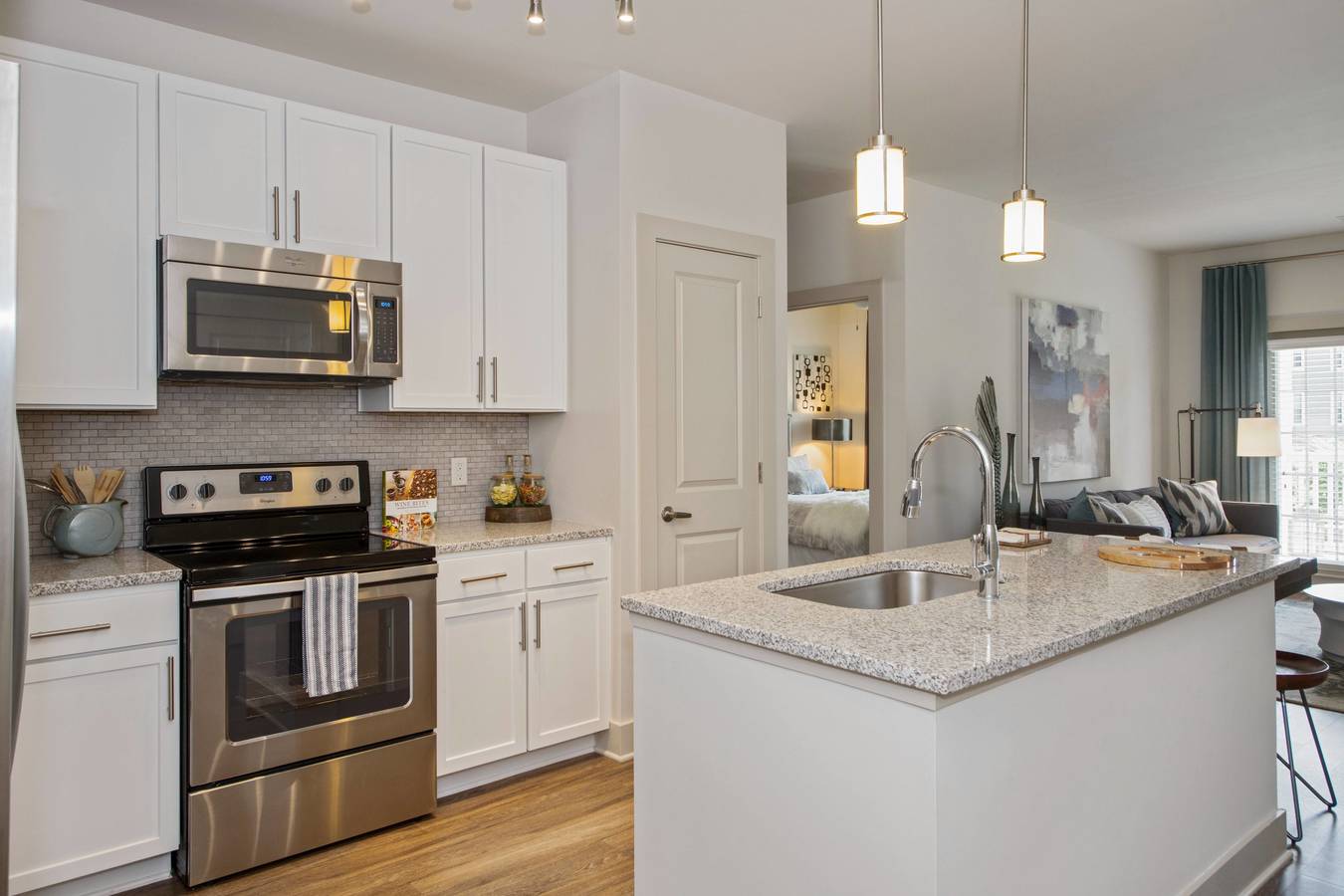 Lantower Waverly Apartments Charlotte, NC