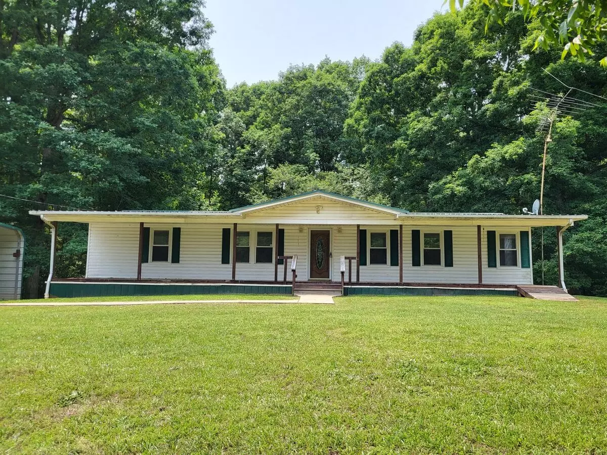 3br Home In Maiden On 1.85 Acres House for rent in Maiden, NC