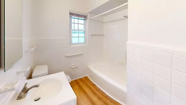 Farnsleigh Crossing (Westmoreland) Apartment for rent in Shaker Heights, OH