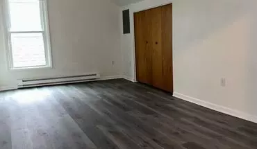 5 of 9 137-139 Main St Apartment for rent in Slatington, PA