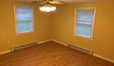 3 of 7 One Level House With Covered Front Porch House for rent in Lynchburg, VA