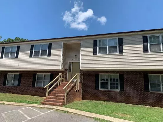 Jefferson Manor Apts Apartment for rent in Forest, VA
