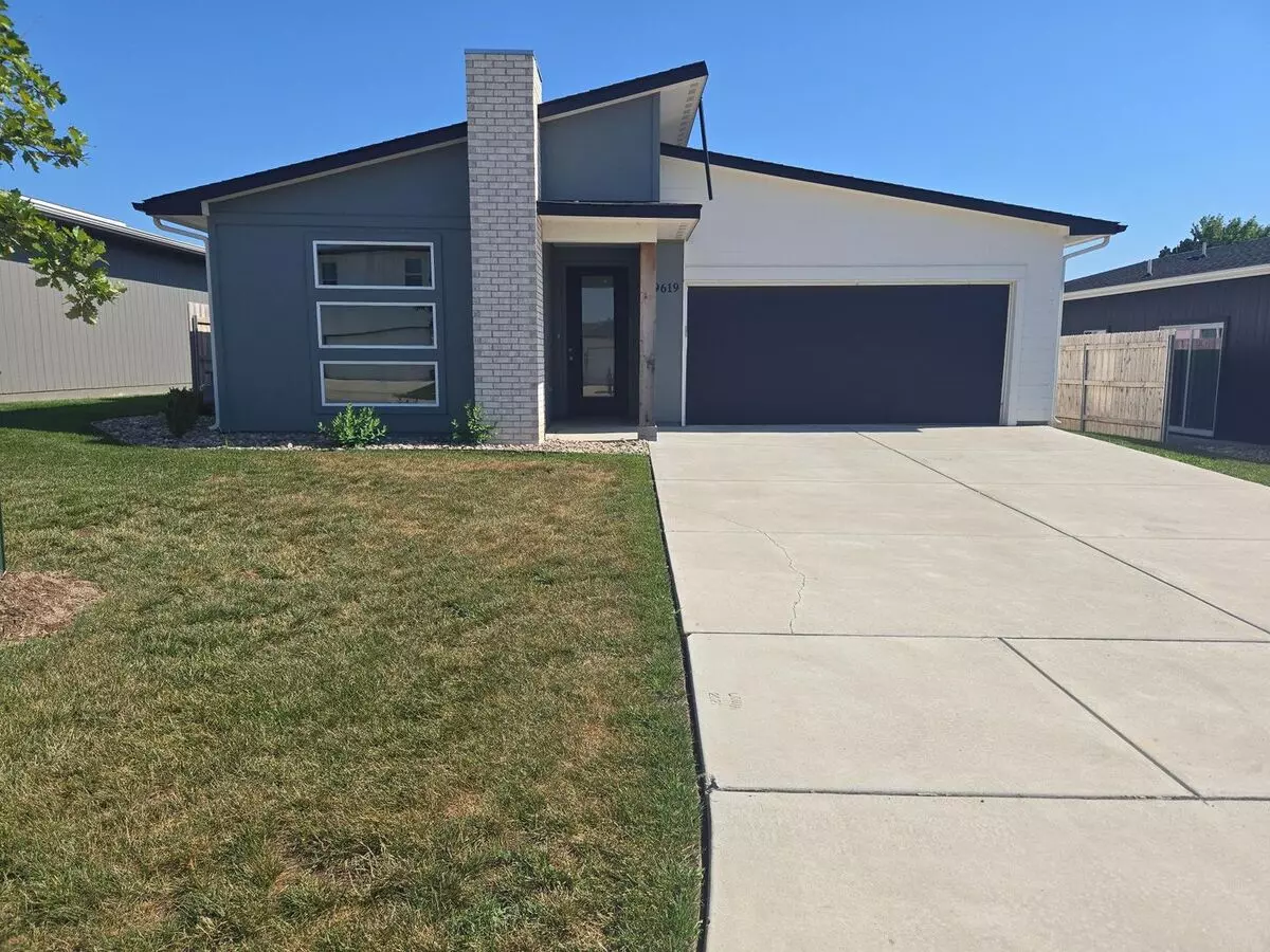 3 Bed | 2 Bath Single Family Home In Beautiful, Quiet Neighborhood House for rent in Wichita, KS