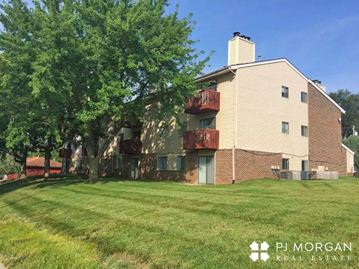 Oakbrook Apartments Apartment for rent in Omaha, NE