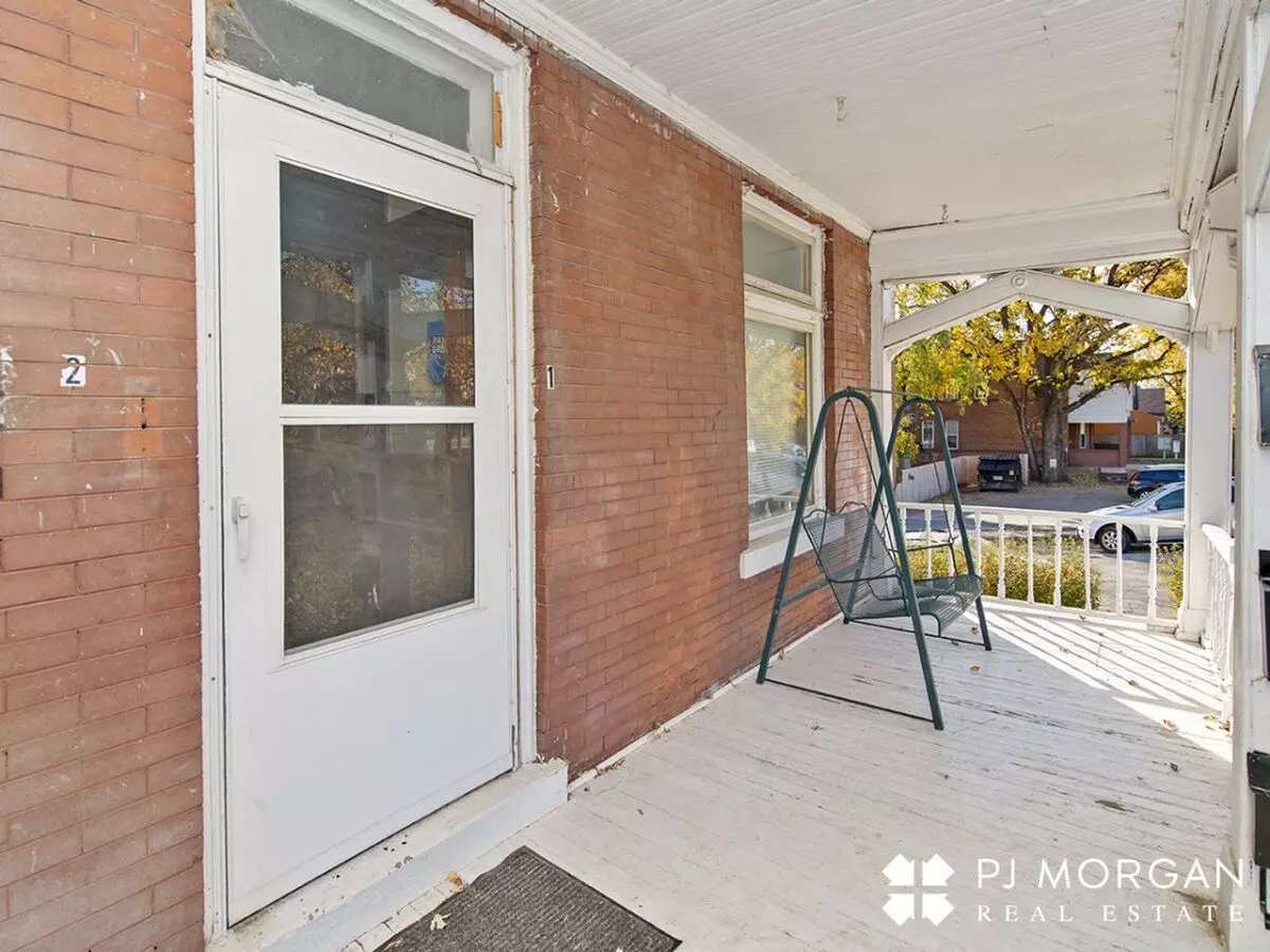 2 of 2 3735 S Apartment for rent in Omaha, NE