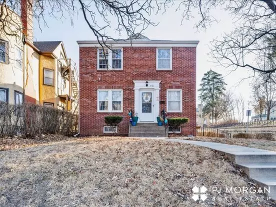 2 Bedroom, 1 Bathroom Apartment With Onsite Laundry! Apartment for rent in Omaha, NE