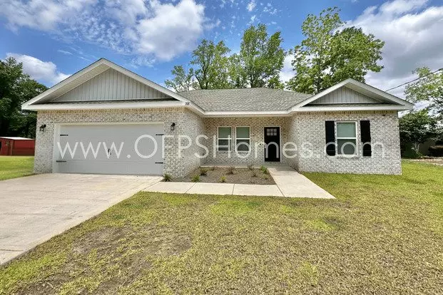 Available Now Apartment for rent in Crestview, FL