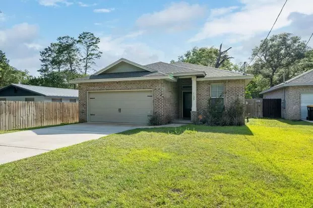 All Brick Home In Niceville! Apartment for rent in Niceville, FL