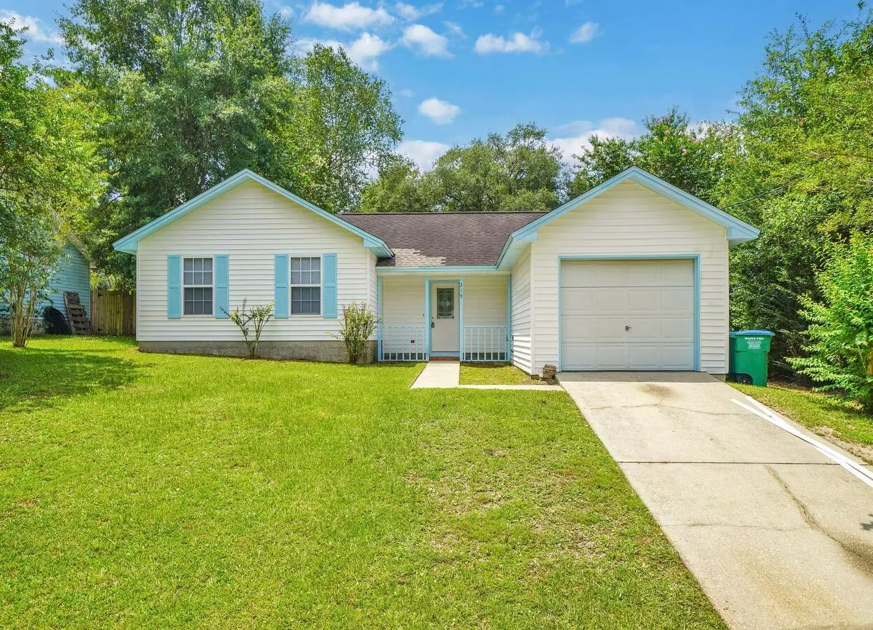 3/2 In South Crestview...tour Today!!! House for rent in Crestview, FL