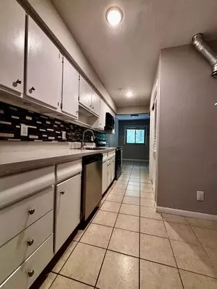 3080 Southdale Dr Apartment for rent in Kettering, OH