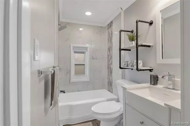 20830 Westview Ave Apartment for rent in Royal Oak Twp, MI