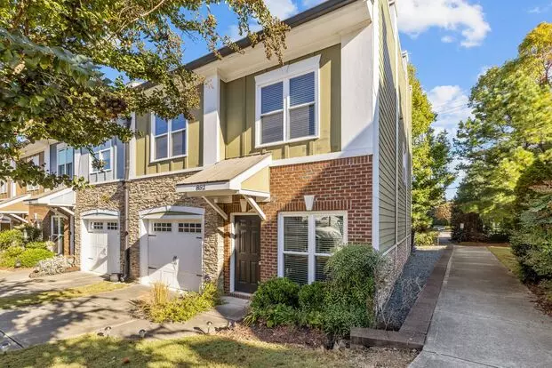 Gorgeous End Unit Townhome In Apex Nc! Spacious, Available Now! Apartment for rent in Apex, NC