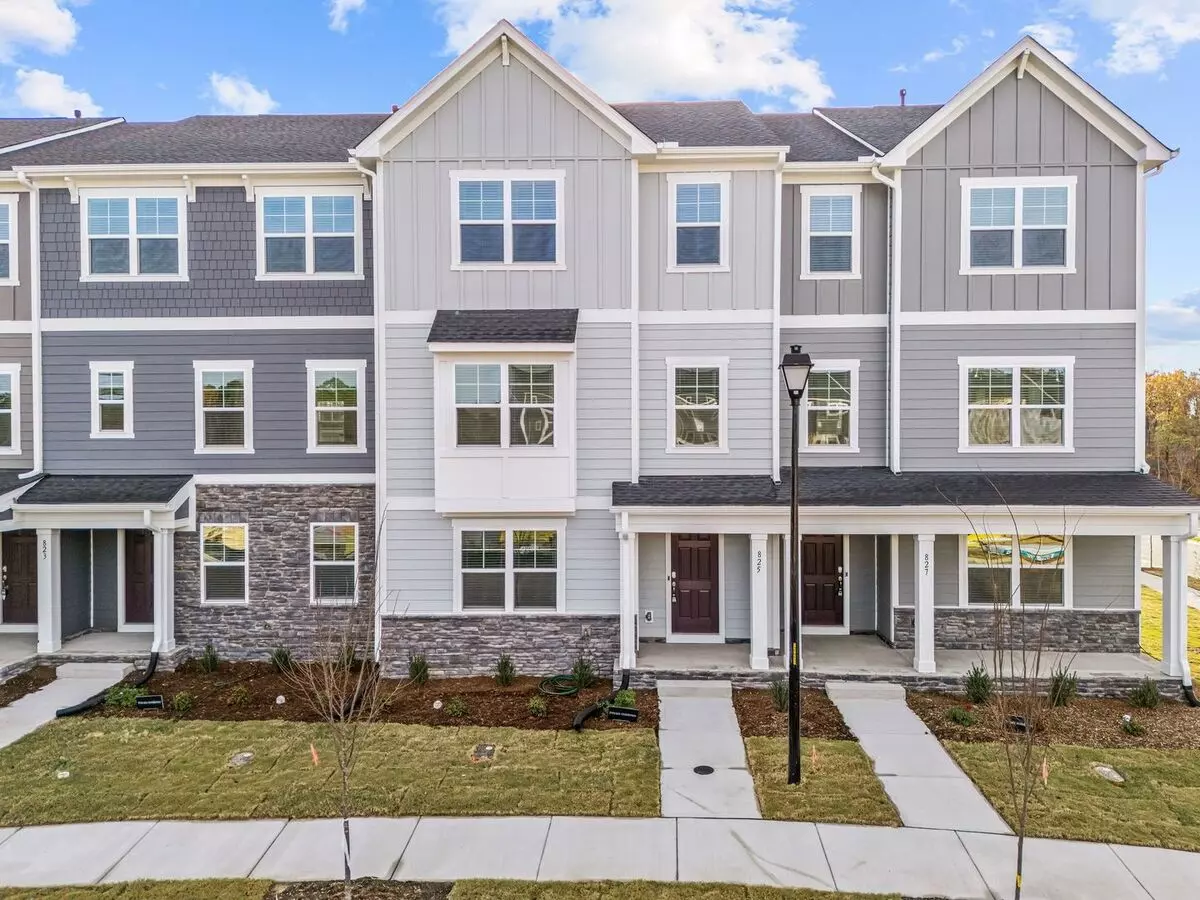 Gorgeous New Construction! Updated Kitchen, Ss Appliances, Open Floorplan, Garage, Pet Friendly! House for rent in Knightdale, NC