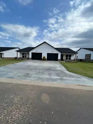 Yellowstone At The Ranch Apartment for rent in Barling, AR