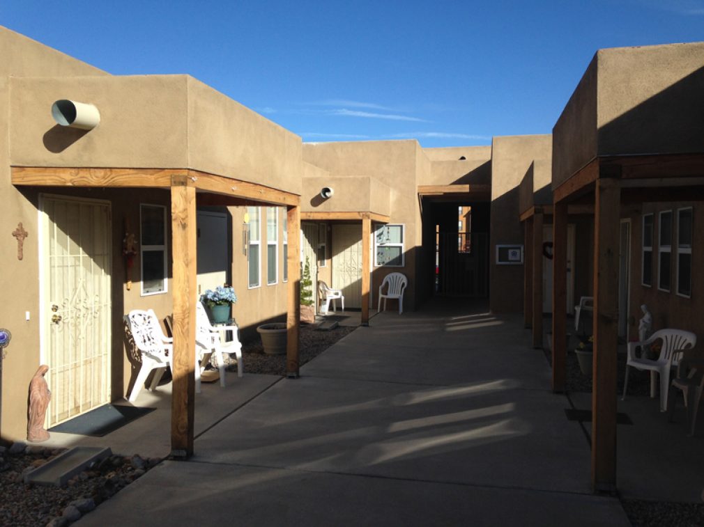 Hibernian House Apartments 600 Coal Ave SW Albuquerque, NM