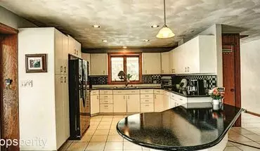 2 of 8 2296 Tower Dr House for rent in Stoughton, WI