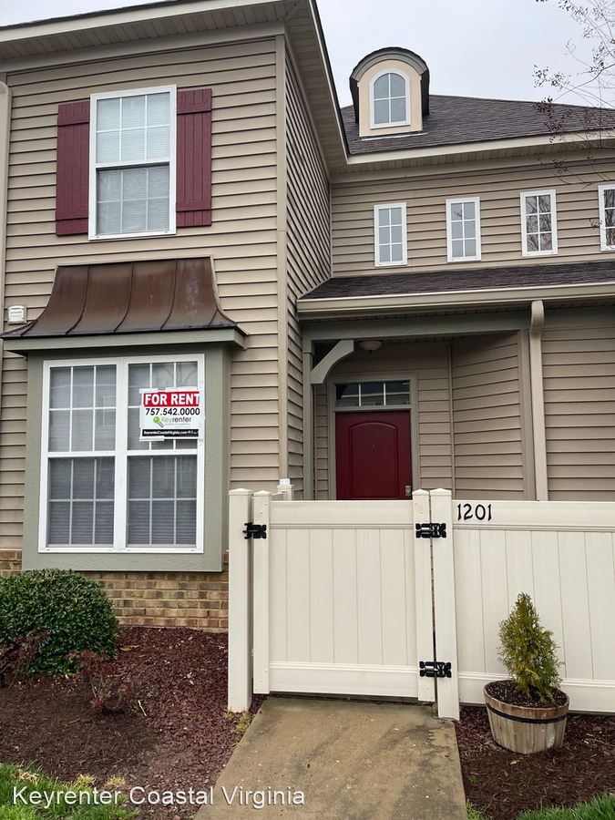 1201 Broad Water Arch Carrollton, VA House for Rent