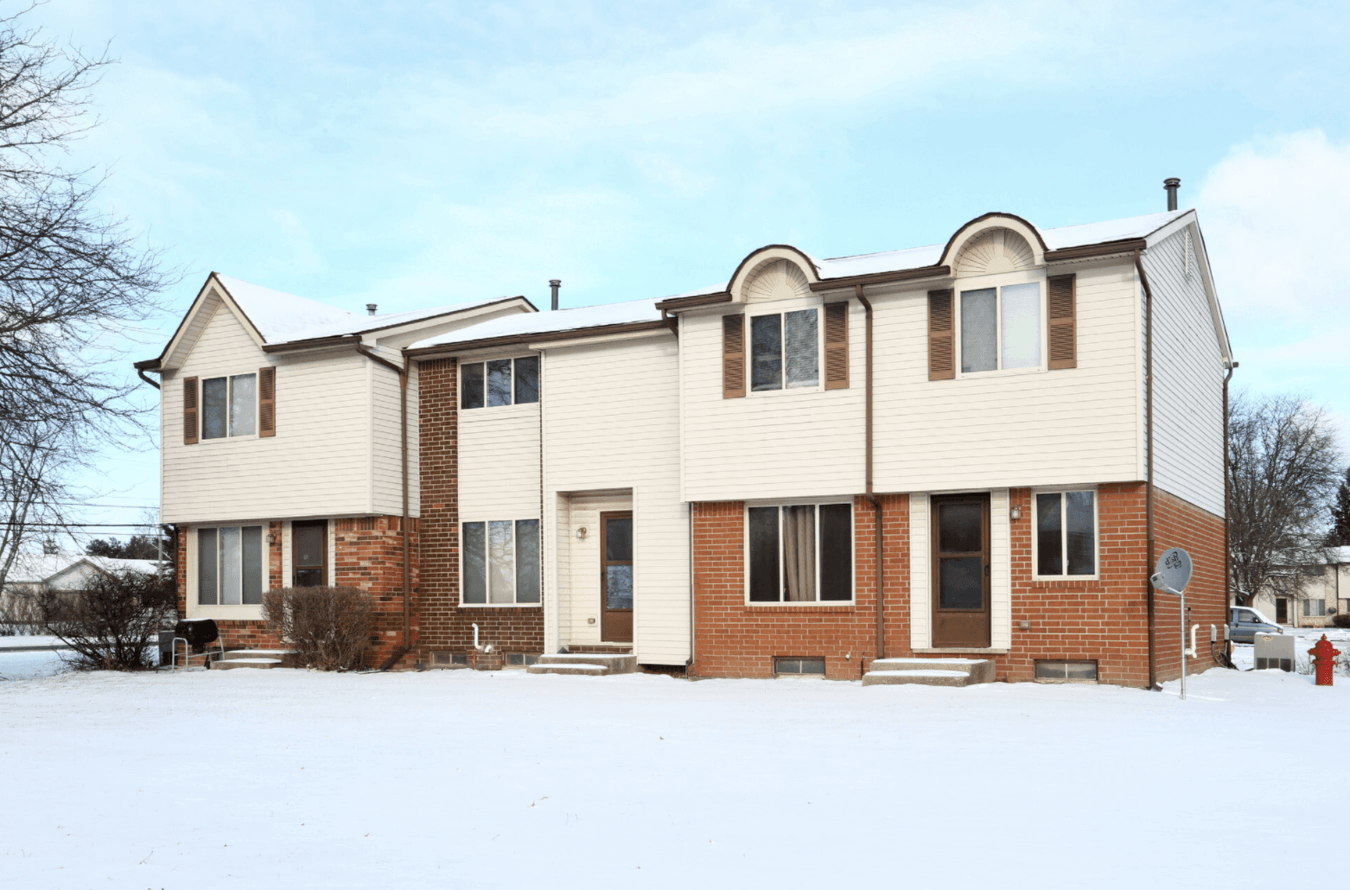 Huntley Villas Apartments 1594 N Aurelius RD Holt, MI