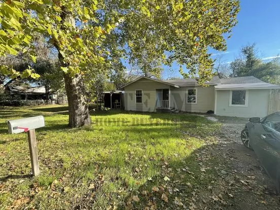 3 Bed 1 Bath Home For Rent! Apartment for rent in Trinidad, TX