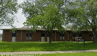 4 of 14 2929 or 2939 N Summit St. Apartment for rent in Toledo, OH